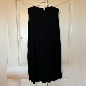 Zenana Outfitters Women's Black Sleeveless Dress Knee Crew Plus Size XL 12-14